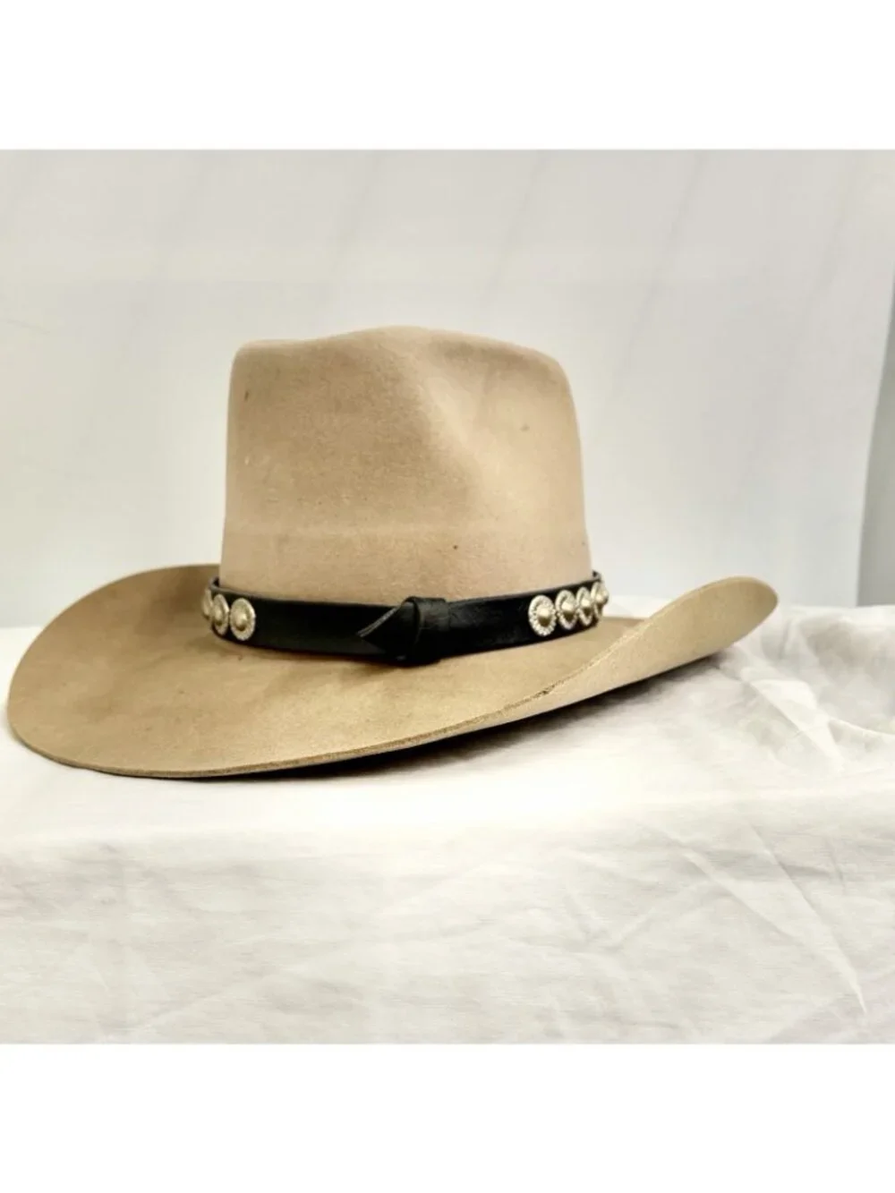Hush Puppies Men’s Tan Wool Felt Western Cowboy Hat Studded Band Size XL 7 7/8